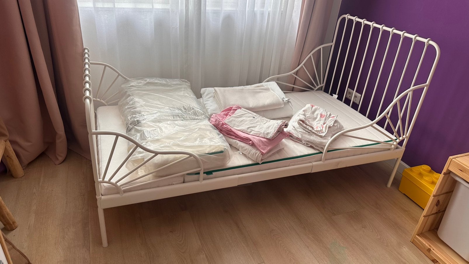 IKEA MINNEN meegroeibed / peuterbed compleet, Kinderen en Baby's, Kinderkamer | Bedden, Ophalen, 70 tot 85 cm, Zo goed als nieuw