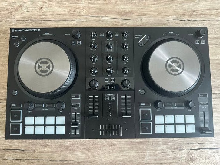 Traktor s2 mk3 + koptelefoon, Muziek en Instrumenten, Ophalen, Zo goed als nieuw, Overige merken