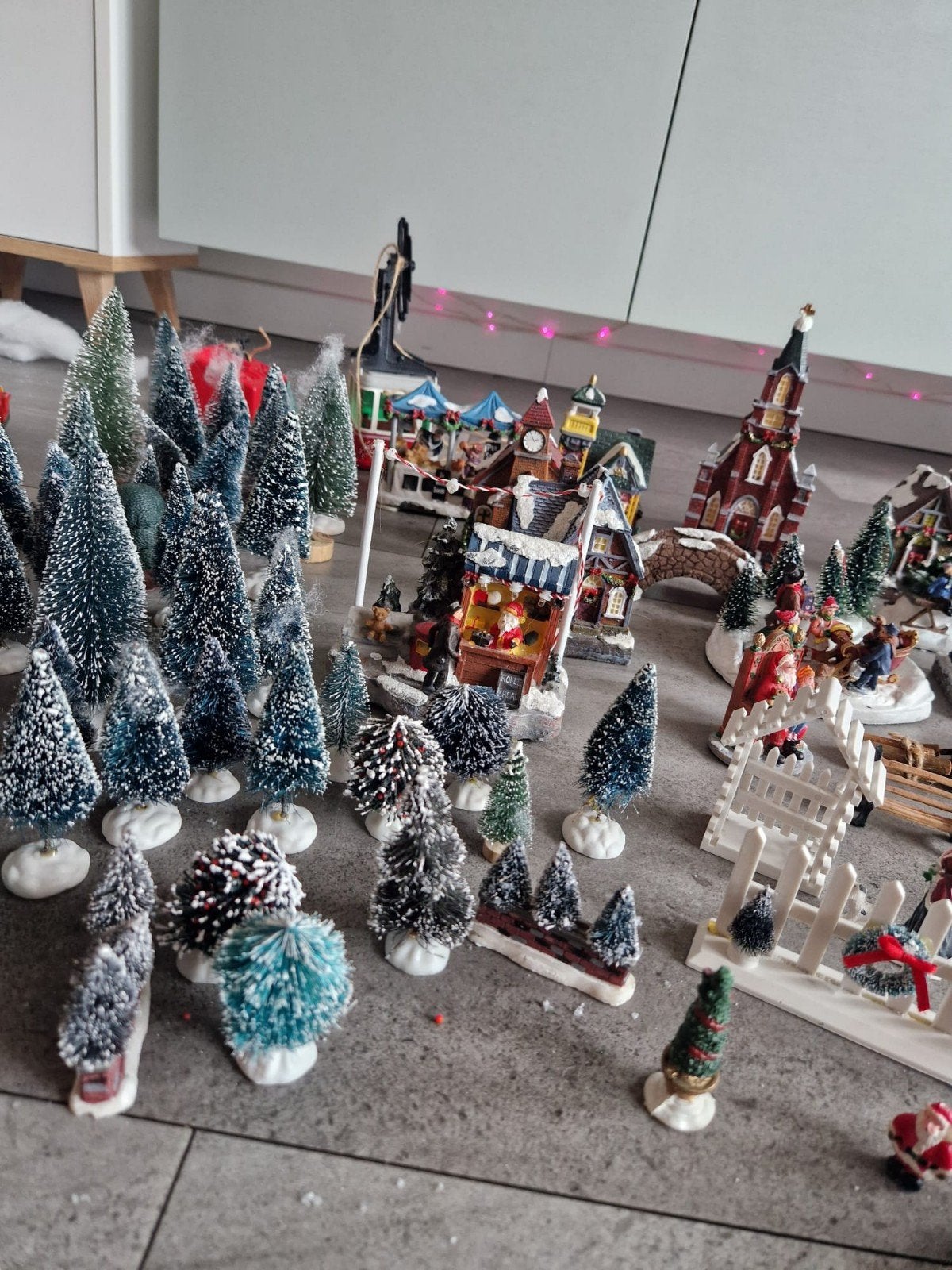 Groot compleet kerstdorp – Lemax en diverse merken, Ophalen, Zo goed als nieuw