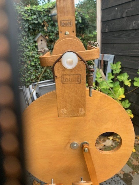 L;OUET S 10 SPINNEWIEL MET WOLMOLEN, Hobby en Vrije tijd, Ophalen of Verzenden, Spinnewiel
