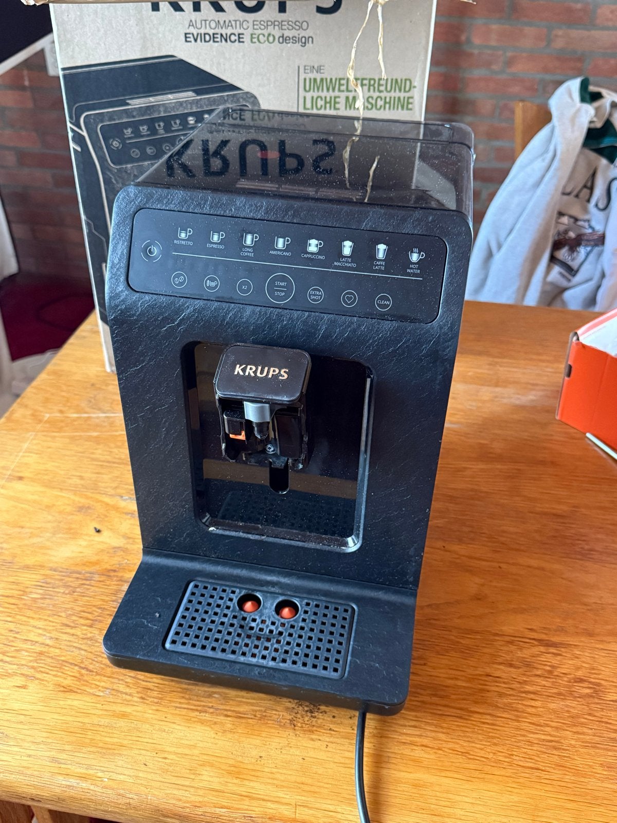 Krups Koffiemachine - Werkt, mist kapje, melkslang defect, Ophalen of Verzenden, Niet werkend, Koffiemachine, Koffiebonen