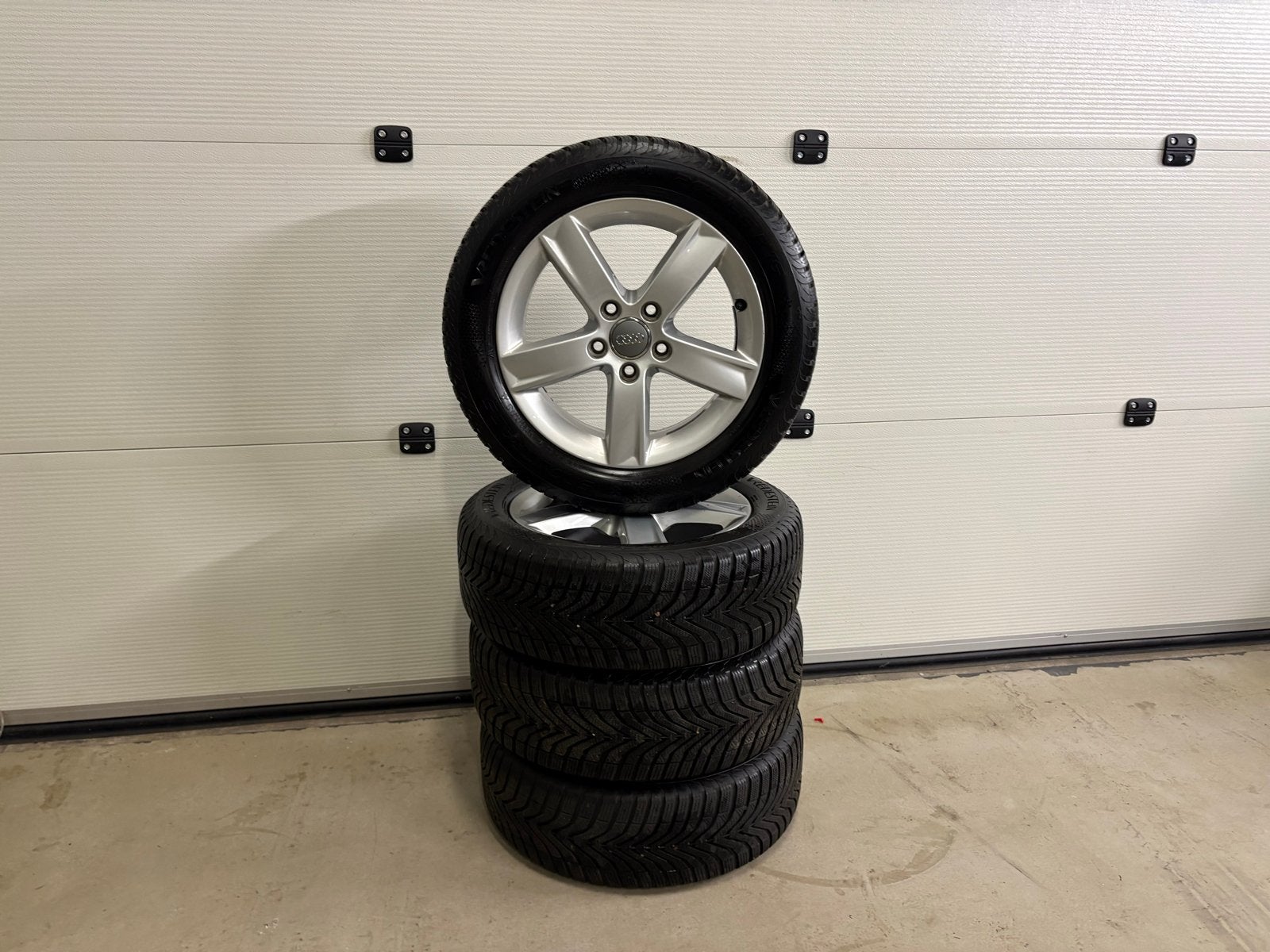 Vredestein Snowtrac 5 winterbanden op velgen 205/55R16 VAG, Auto-onderdelen, Gebruikt, 16 inch, Banden en Velgen, Personenwagen