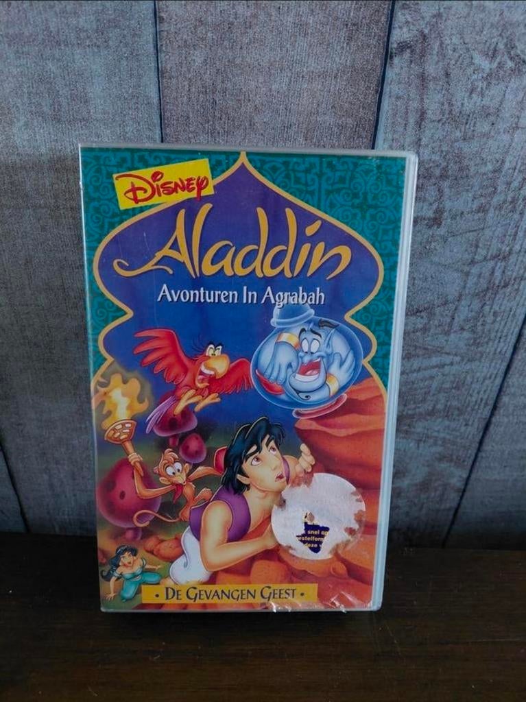 Disney Aladdin avonturen in Agrabah vhs Gevangen Geest, Alle leeftijden, Ophalen of Verzenden, Gebruikt