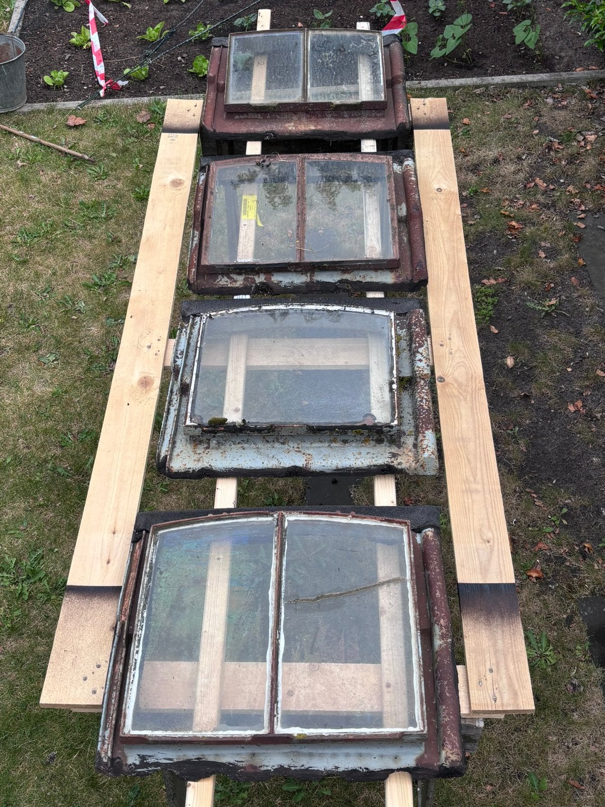 Gietijzer dakramen, Doe-het-zelf en Verbouw, Glas en Ramen, Ophalen of Verzenden, Gebruikt, Dakraam, Minder dan 80 cm
