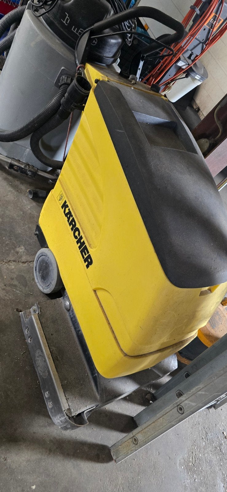 Karcher veegmachine - defect, Ophalen, Gebruikt, Karcher