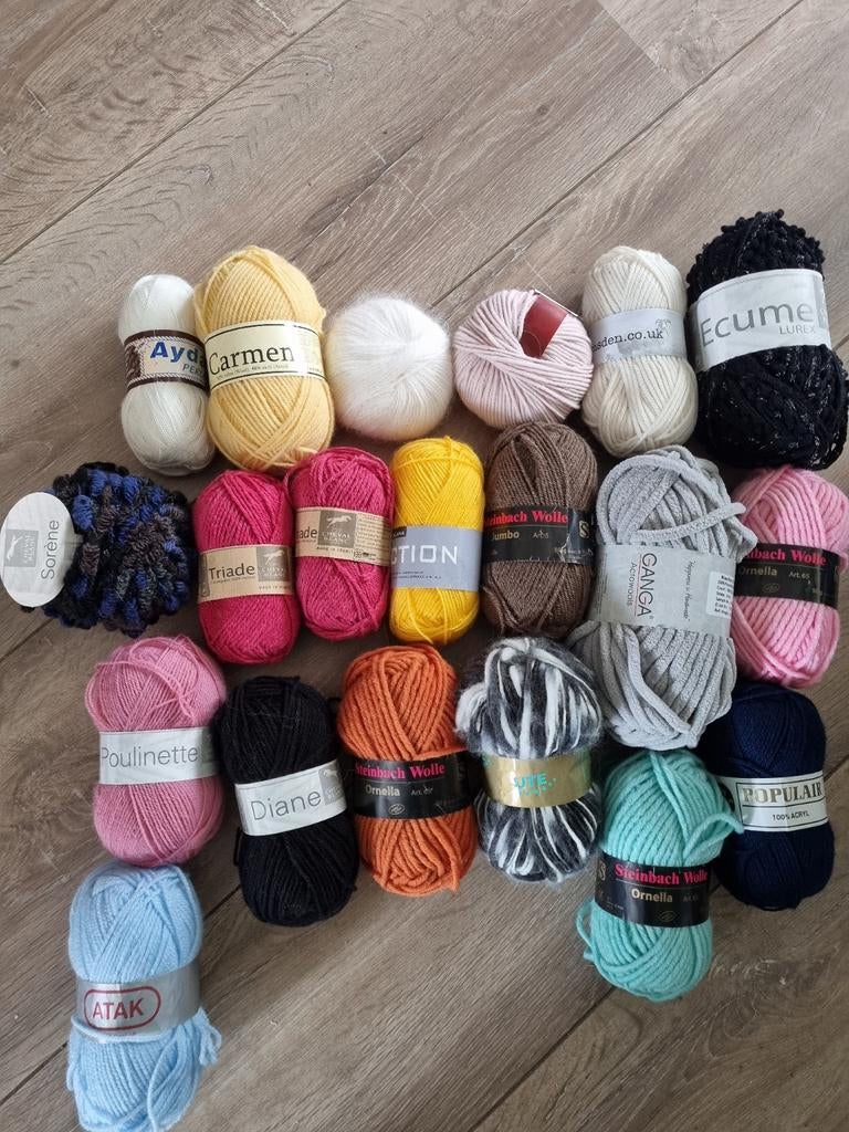 40 nieuwe bollen garen voor €50, Ophalen of Verzenden, Nieuw, Breien of Haken, Wol of Garen
