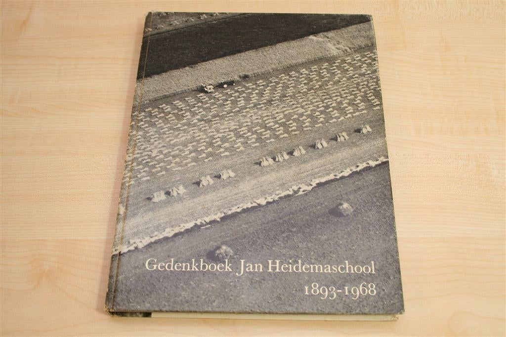 Gedenkboek Jan Heidemaschool [1969] — Groningen 1893-1968, Boeken, Ophalen of Verzenden, Gelezen