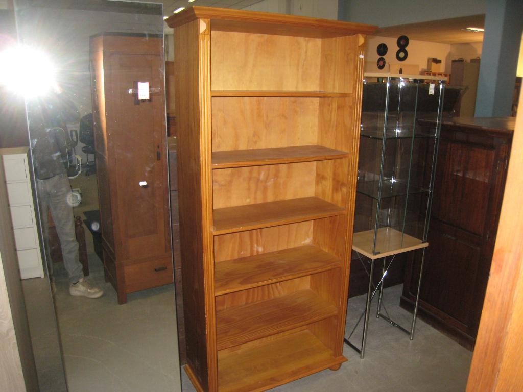 Grenen boekenkast, hoog 193, breed 92, diep 40, Niet ingevuld, Gebruikt, Niet ingevuld, Niet ingevuld