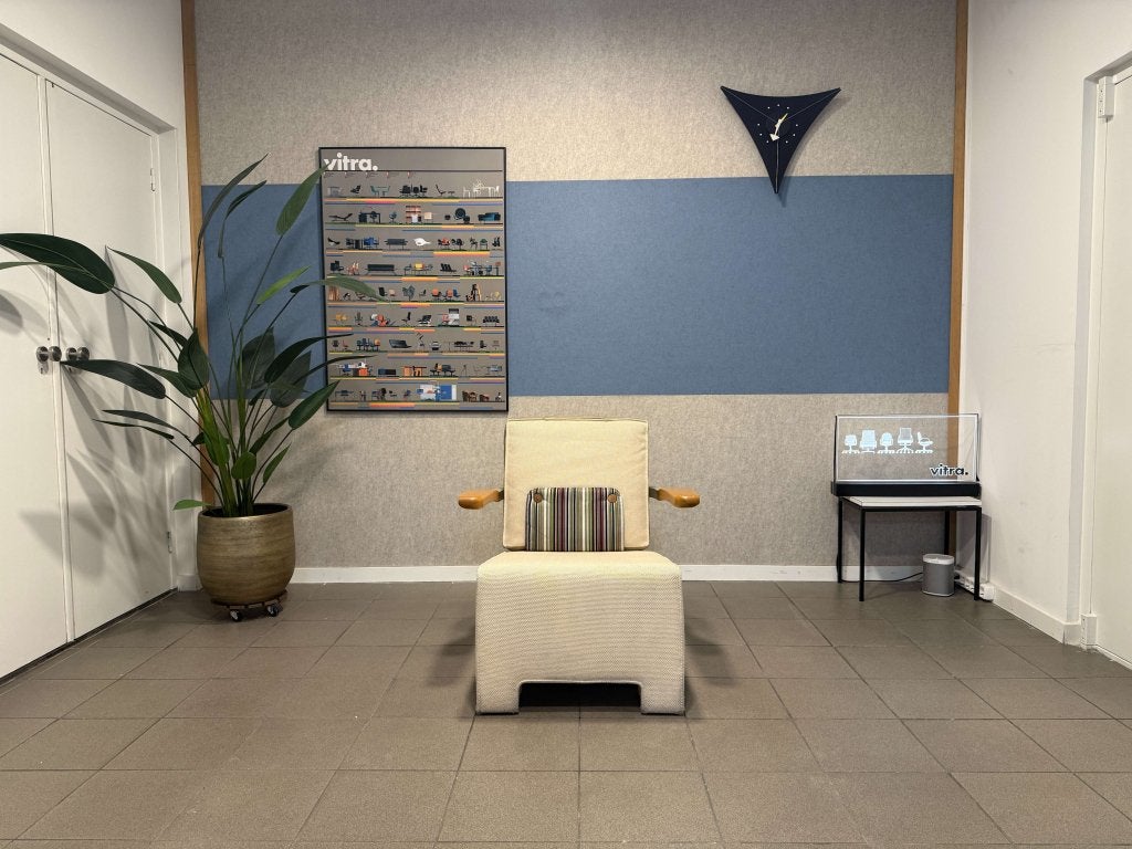 Vitra | Jongerius | The Worker | Eikenhout & Creme Stof | 1x, Vitra, Gebruikt, Vitra Artifort Cassina Fritz Hansen Eames Gispen Pastoe Hay