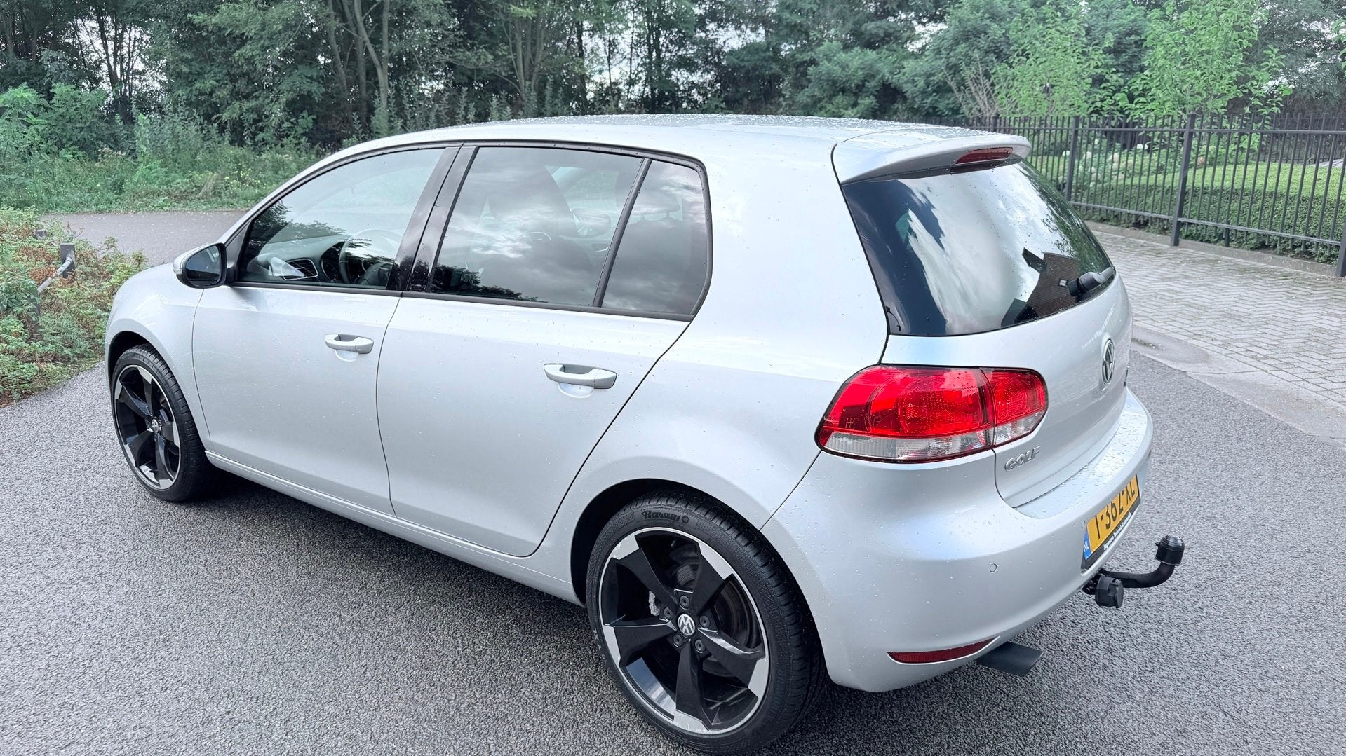 Volkswagen Golf 1.2 TSI Highline BlueMotion Apple CarPlay Ai, Voorwielaandrijving, Gebruikt, Zwart, 4 cilinders