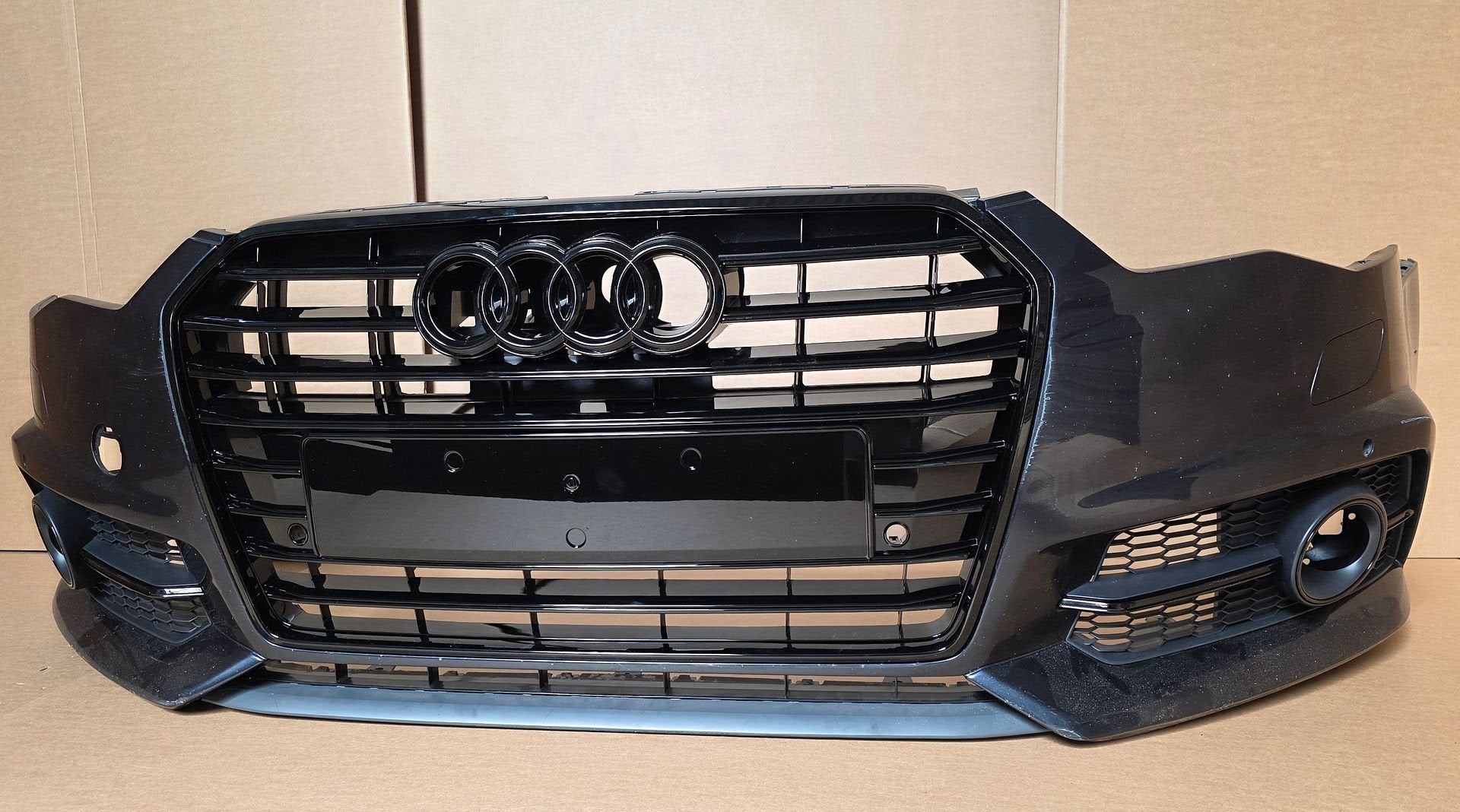 Voorbumper Audi A6 C7 4G Facelift S-Line 4xPDC KLS 2014-2018, Gebruikt, -, Voor, Ophalen of Verzenden
