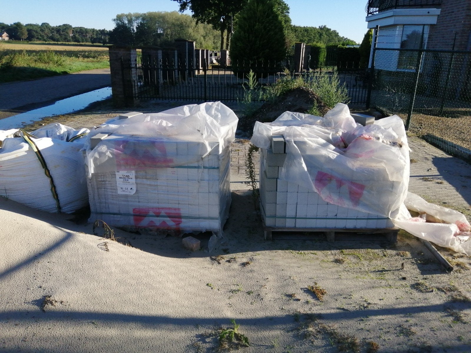 Nieuwe kalkzandstenen (600-700 stuks) te koop, Doe-het-zelf en Verbouw, Ophalen of Verzenden, Nieuw, Kalkzandstenen