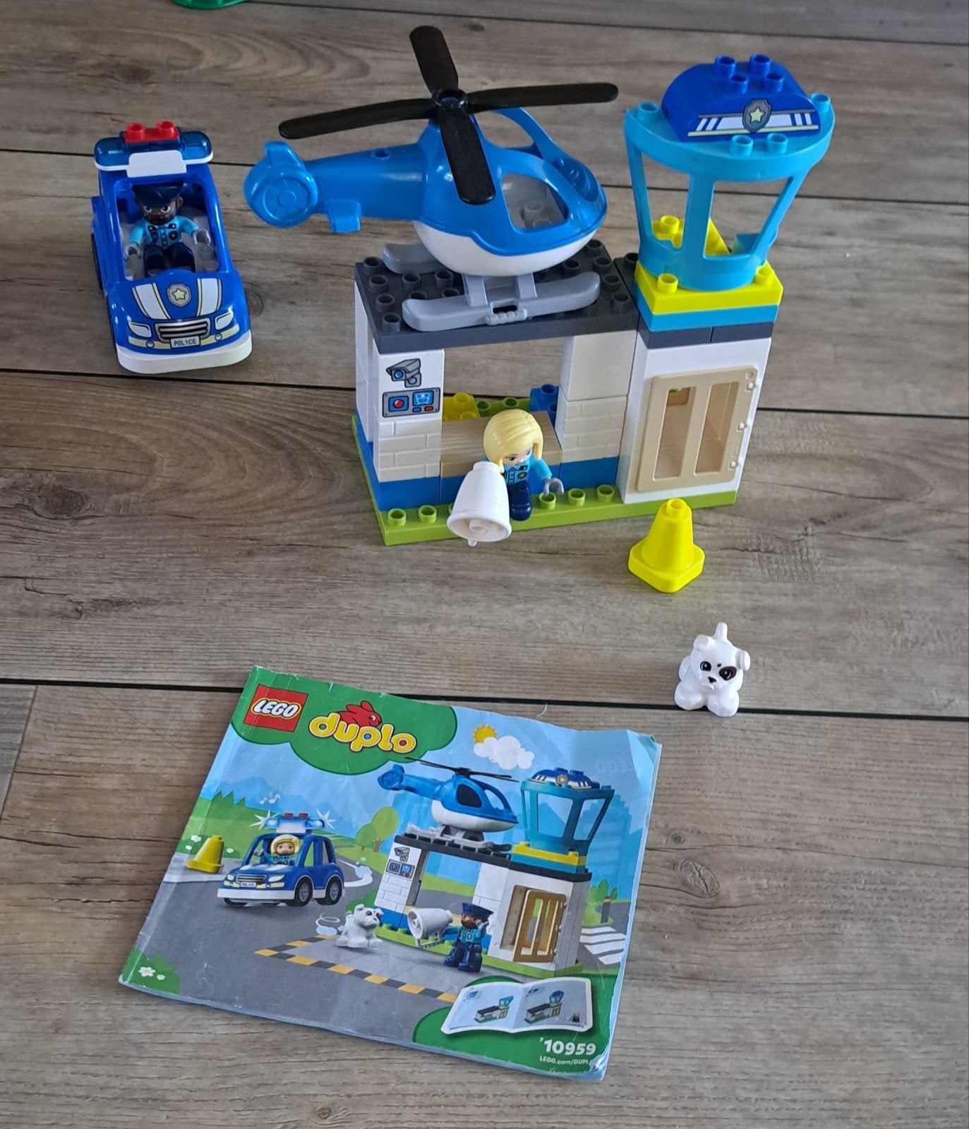 LEGO Duplo Politiebureau en Helikopter (10959), Kinderen en Baby's, Speelgoed | Duplo en Lego, Ophalen, Gebruikt, Duplo, Complete set