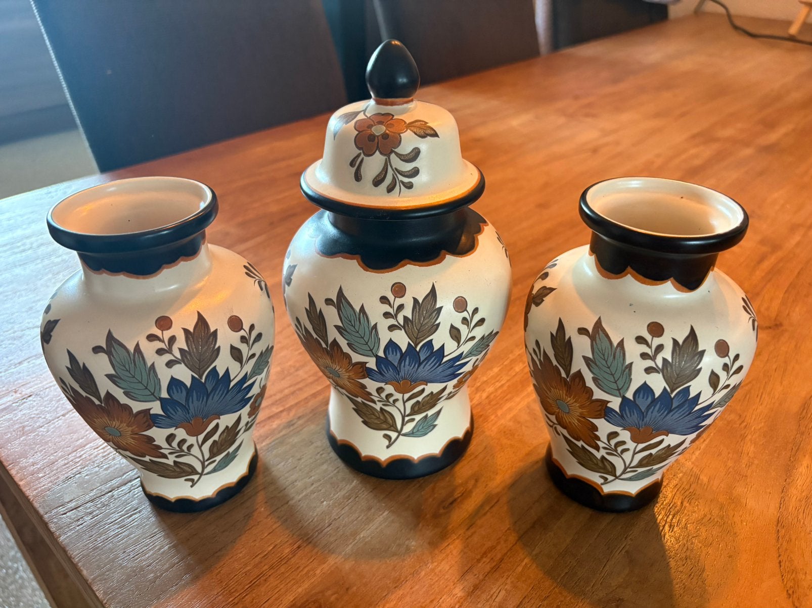 Set van 3 Flora Gouda Plateel vazen en pot met deksel, Ophalen