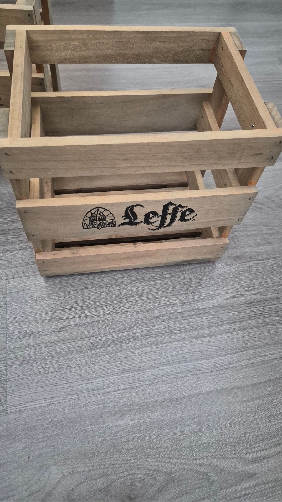 2Leffe houten kratje voor 6 flessen, Ophalen, Zo goed als nieuw, Minder dan 5 flessen, 5 – 50