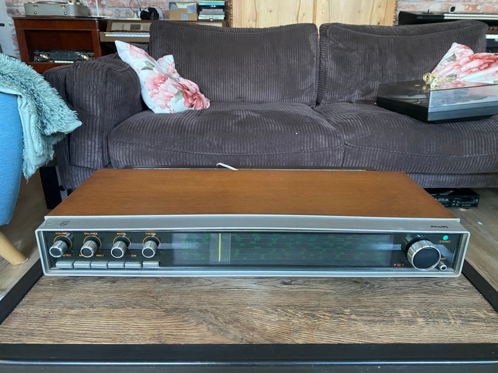 Philips 701 receiver uit de jaren 70, Audio, Tv en Foto, Versterkers en Receivers, Ophalen of Verzenden, Zo goed als nieuw, Minder dan 60 watt