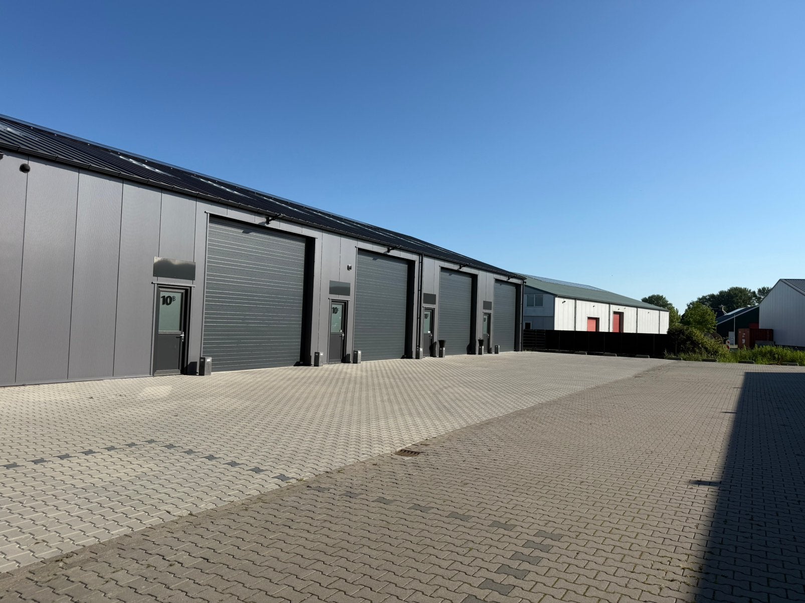 Te huur Bedrijfsunit 160m2 Menaam, Bedrijfsruimte