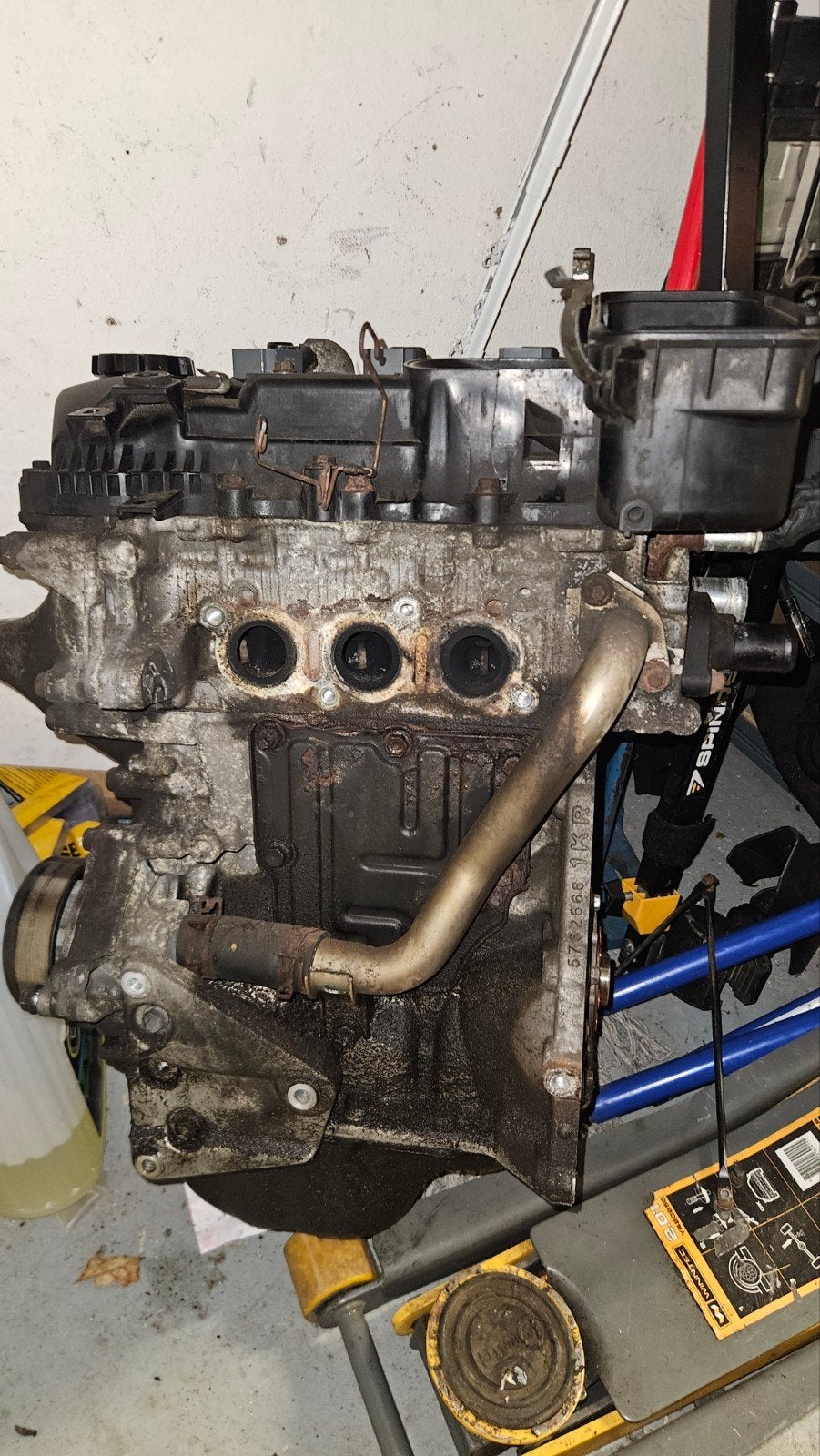 Toyota 1KR-FE motor met defecte koppakking, Ophalen of Verzenden, Gebruikt, Toyota