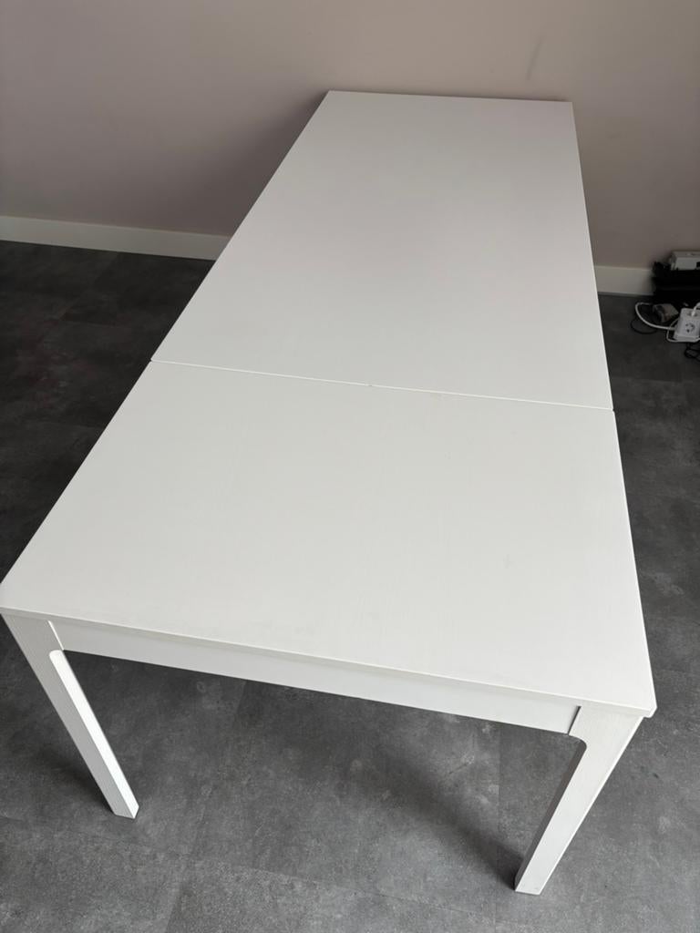 Uitschuifbare tafel 180/240, Huis en Inrichting, Ophalen, Gebruikt, 200 cm of meer, 50 tot 100 cm