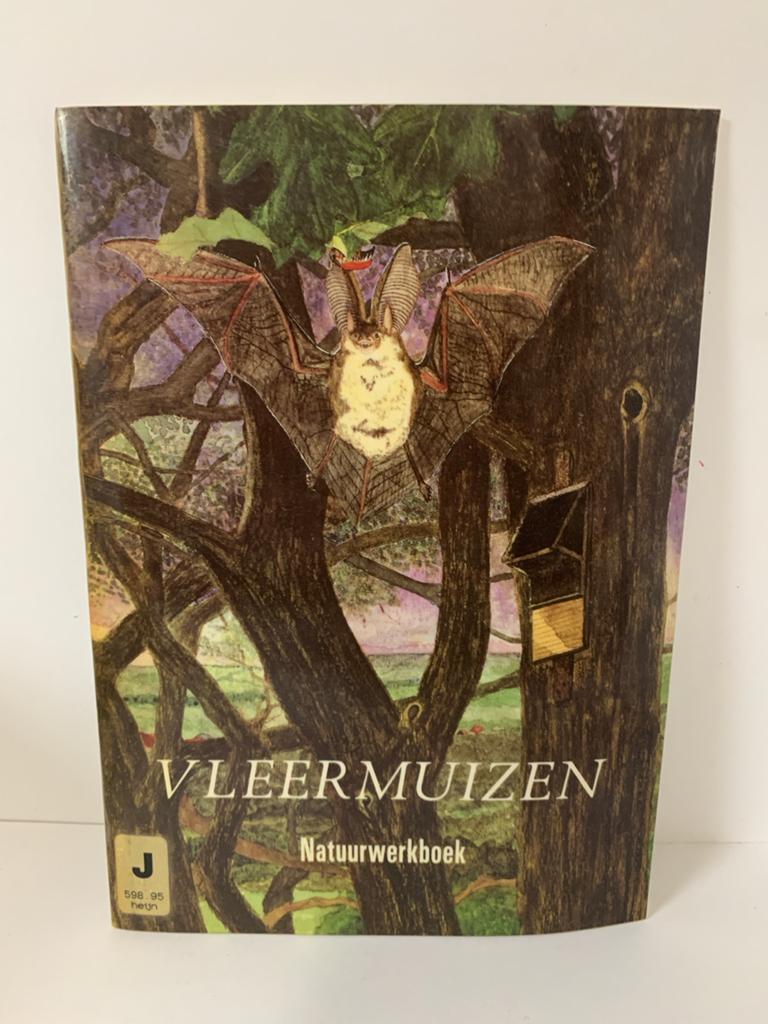 Vleermuizen Natuurwerkboek - Heijnen & Voute (1987), Boeken, Ophalen of Verzenden, Gelezen, Natuur algemeen