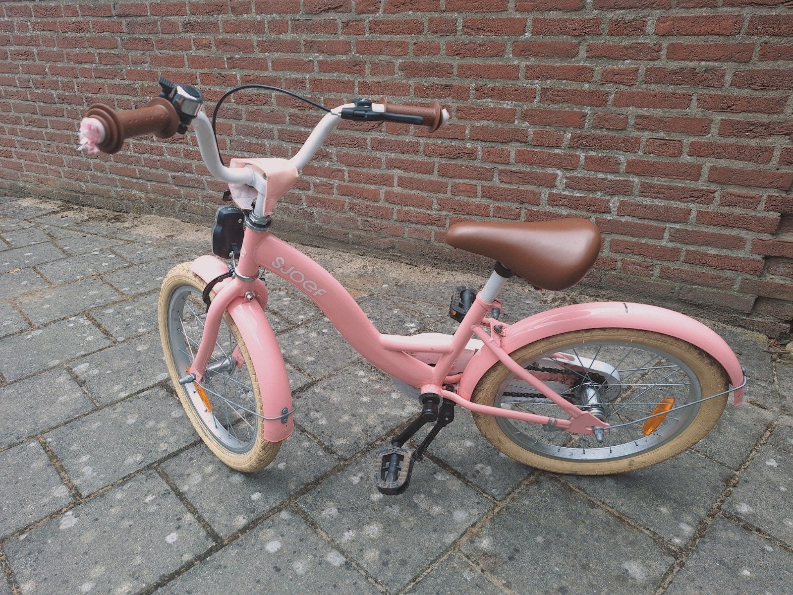 Sjoef kinderfiets roze 16 inch, Fietsen en Brommers, Fietsen | Kinderfietsjes, Ophalen