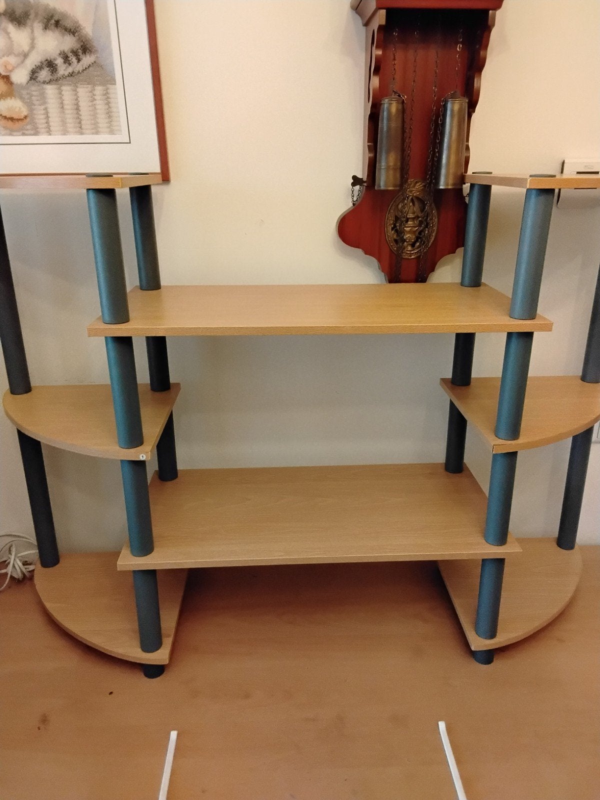 Houten Boekenkast / Opbergrek met Met Staanders 105br 77h, Ophalen