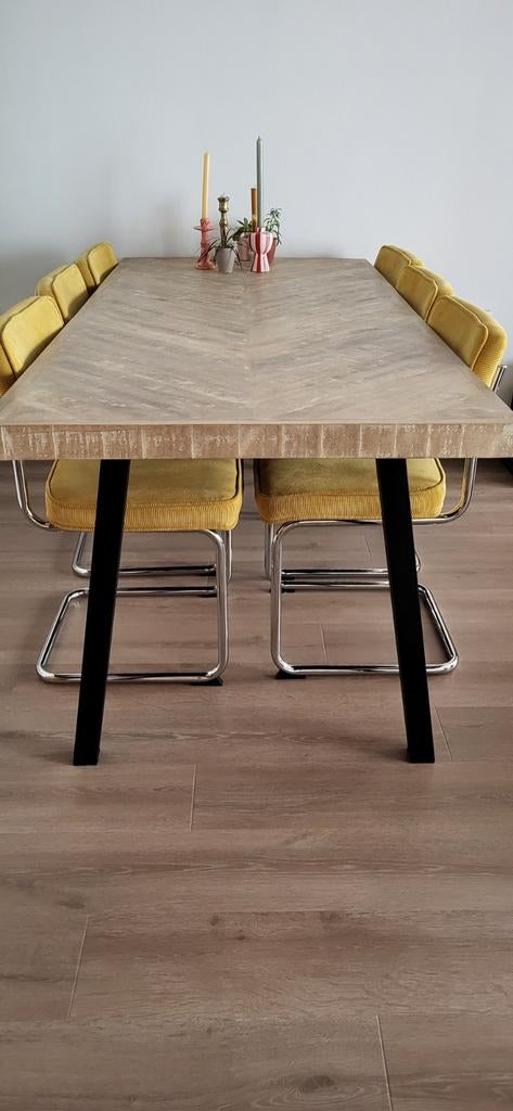 Robuuste eettafel met visgraatpatroon ( Woood), Huis en Inrichting, Tafels | Eettafels, Gebruikt, 50 tot 100 cm, 150 tot 200 cm