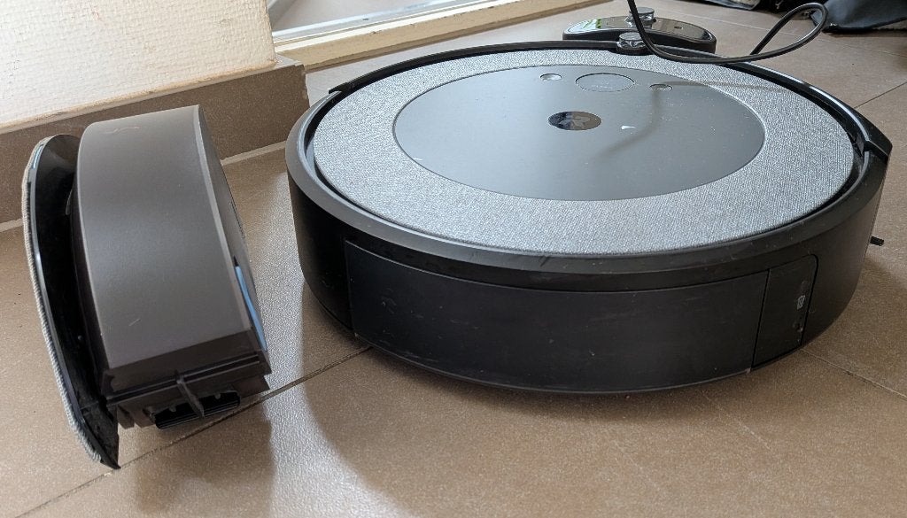 Roomba Combo i5 robotstofzuiger en dweilrobot, Inclusief accessoires, IRobot, Ophalen of Verzenden, Zo goed als nieuw