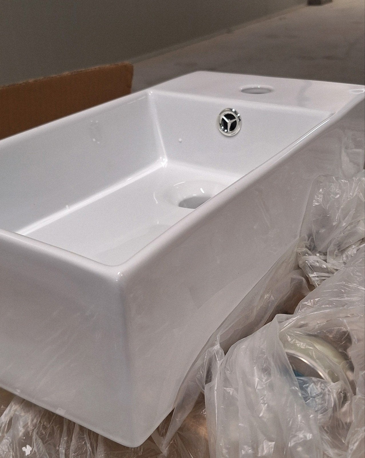 Div. Wasbak keramiek fontein bak wastafel klein toilet sale, Doe-het-zelf en Verbouw, Sanitair, Ophalen, Zo goed als nieuw, Steen