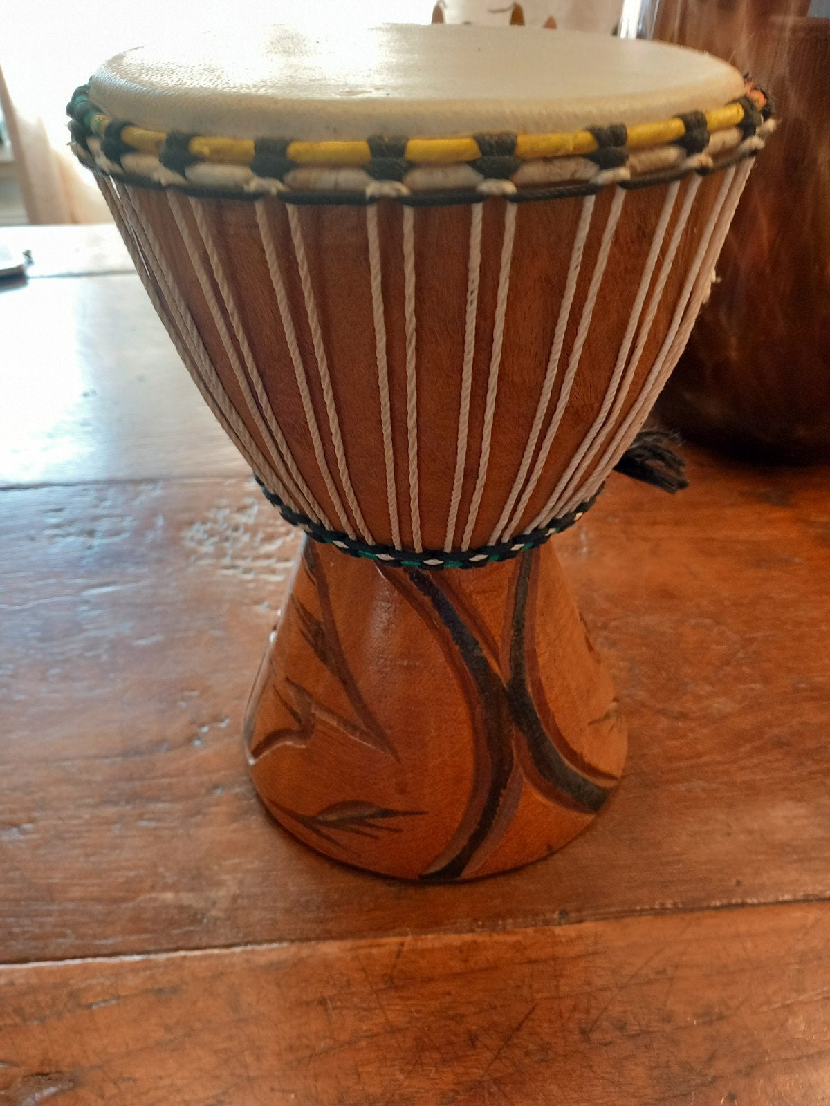 Decoratieve houten trommel met hartsnijwerk, Ophalen of Verzenden