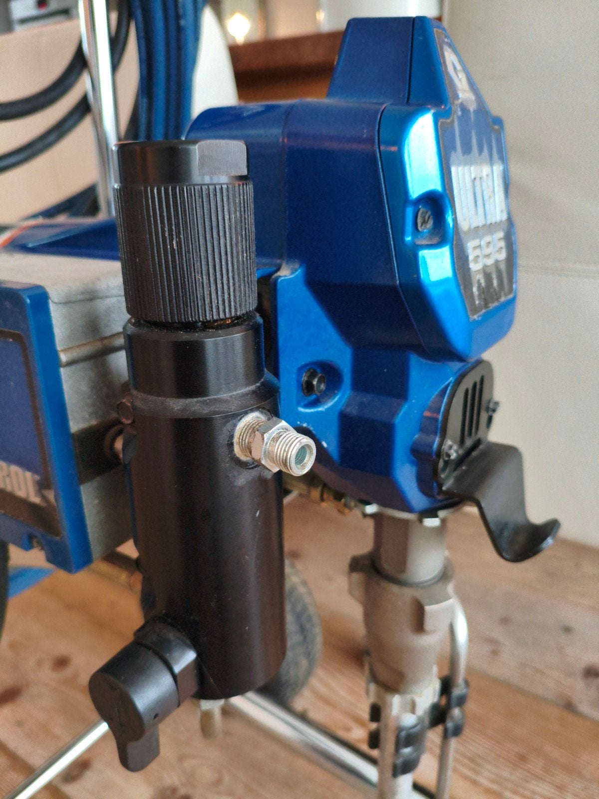 Graco Ultra 595 Airless Verfspuit 110V met Trafo - Defect, Ophalen, Zo goed als nieuw, Verfspuit of Verfpomp