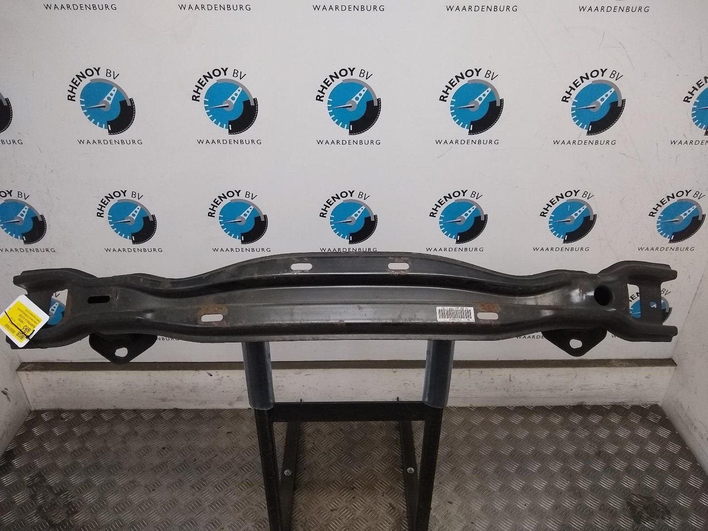 BMW 3 SERIES 320i High Executive  BUMPERBALK ACHTER 2012, Ophalen of Verzenden, Gebruikt, Stiba lid