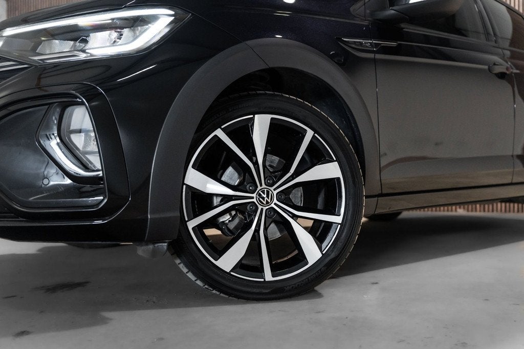 Volkswagen TAIGO 1.5 TSI R-Line DSG PANO LED Keyless, Auto's, 4 cilinders, 150 pk, Alcantara, Zwart