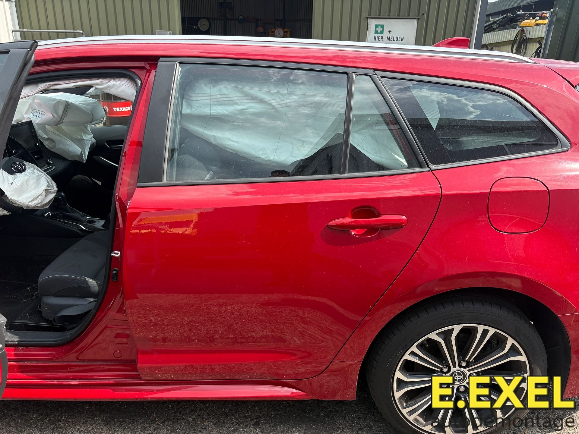 Deur Links achter Toyota Corolla Touring (E21/EH1) vanaf 19, Gebruikt, -, Deur, Ophalen of Verzenden