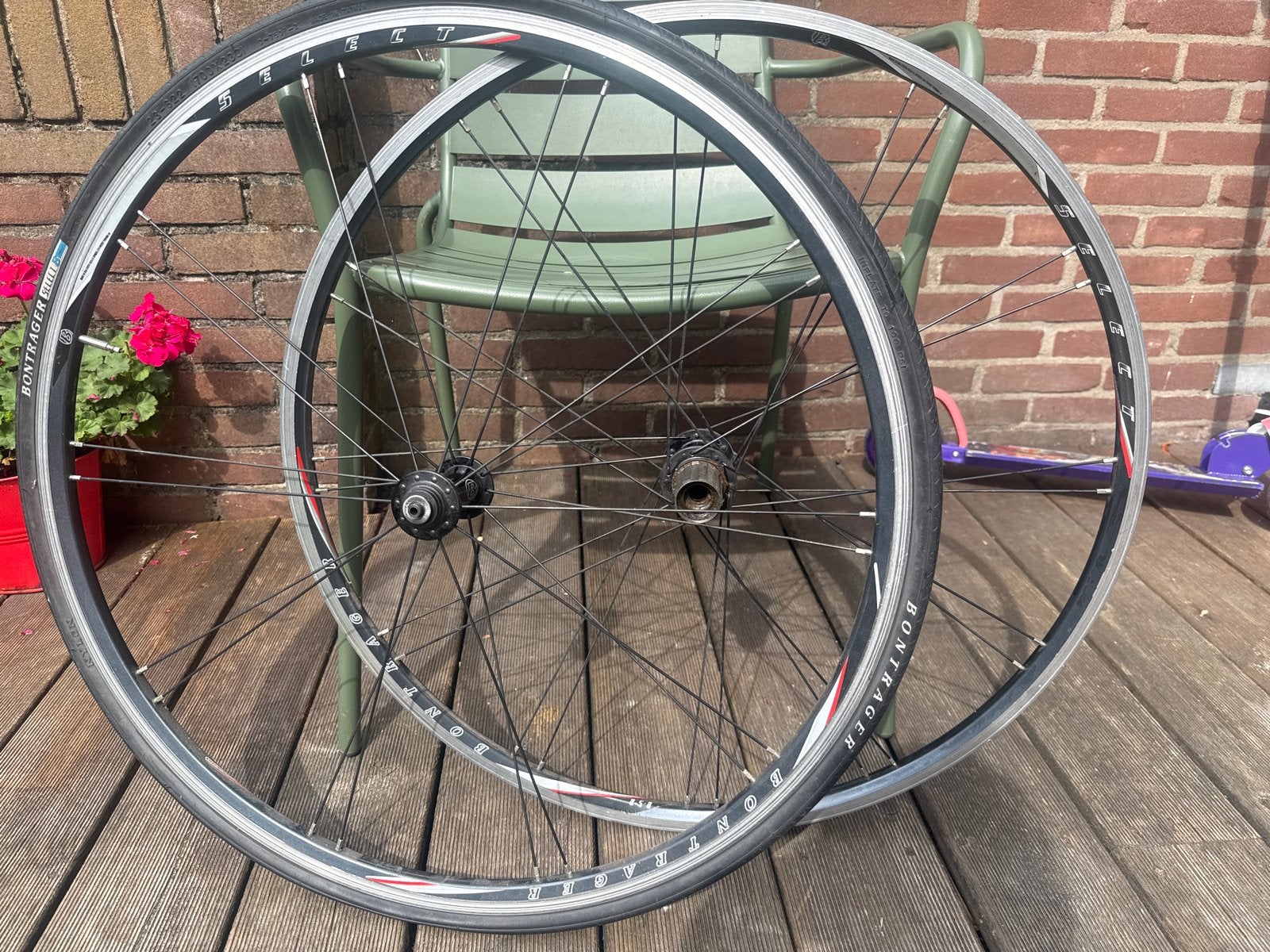 Bontrager Race Lite Wielset met Banden 700x23, Fietsen en Brommers, Fietsonderdelen, Wiel, Gebruikt, Ophalen of Verzenden, Aluminium