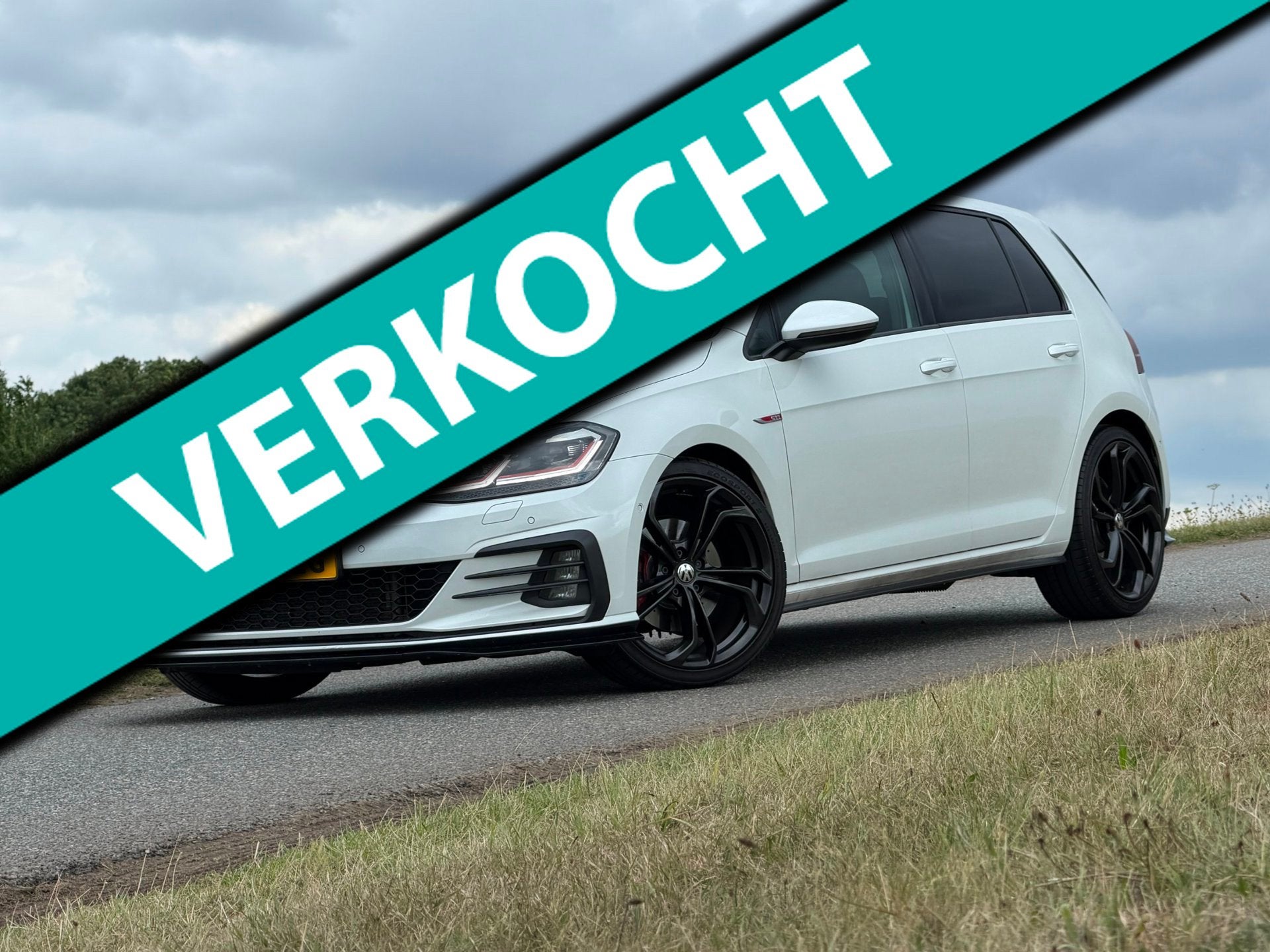 Volkswagen Golf 7.5 2.0 TSI GTI 300PK |Pano |Virtual Cockpit, Stof, Gebruikt, 4 cilinders, Wit