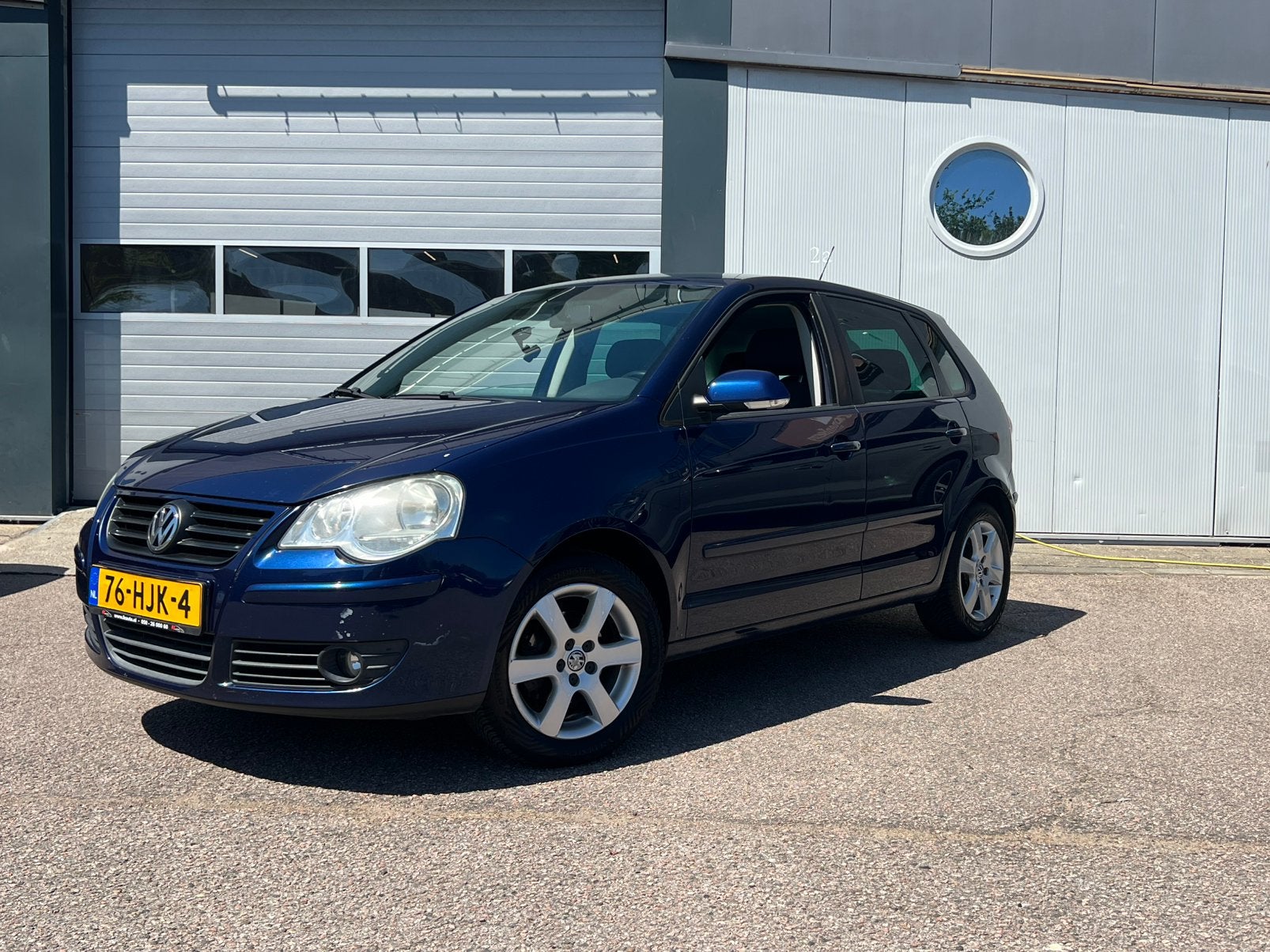 VOLKSWAGEN POLO | CRUISE CNTRL | AIRCO | APK | TREKHAAK |, Voorwielaandrijving, 40 €/maand, 4 cilinders, Blauw