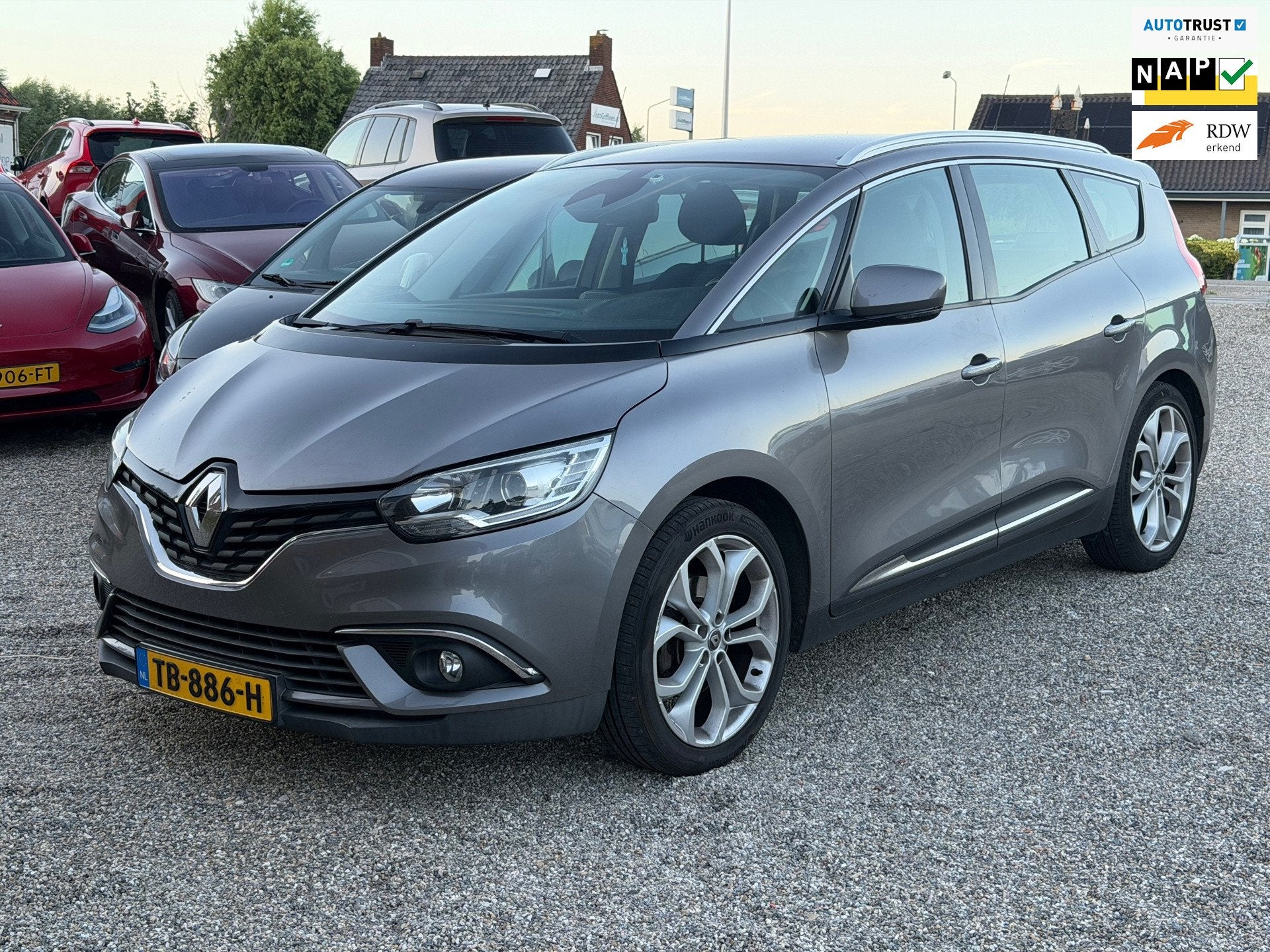 Renault Grand Scénic 1.4 TCe Zen 7p. Winterbanden Carplay D, Voorwielaandrijving, Gebruikt, Euro 6, 4 cilinders