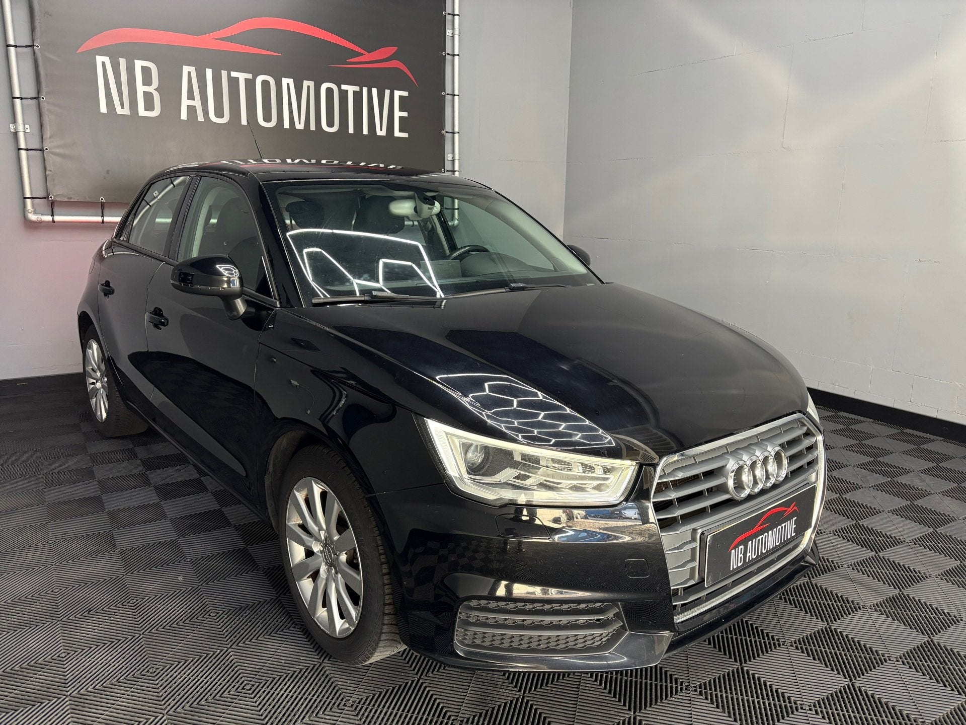 Audi A1 Sportback 1.0 TFSI Design Pro Line Plus, Auto's, Voorwielaandrijving, Stof, 95 pk, 4 stoelen