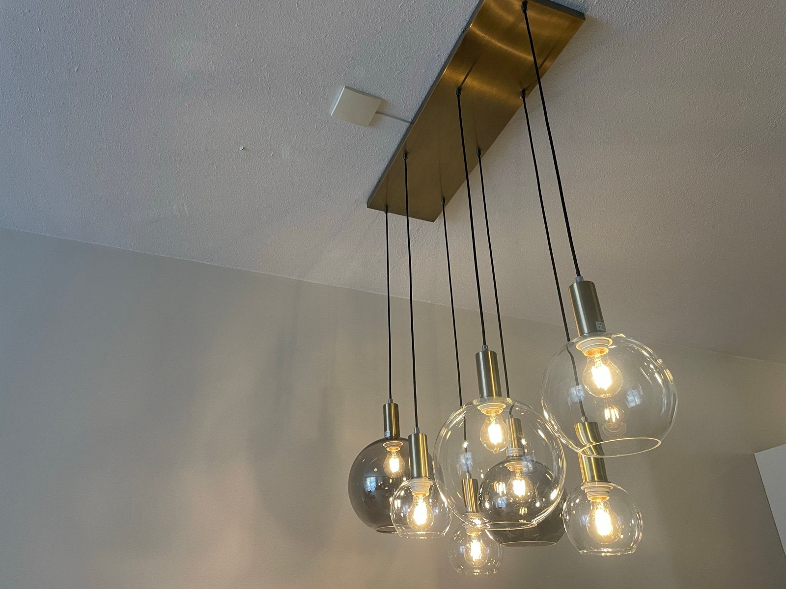 Hanglamp met 7 glazen bollen, Huis en Inrichting, Ophalen, E27 (groot), Modern, Glas