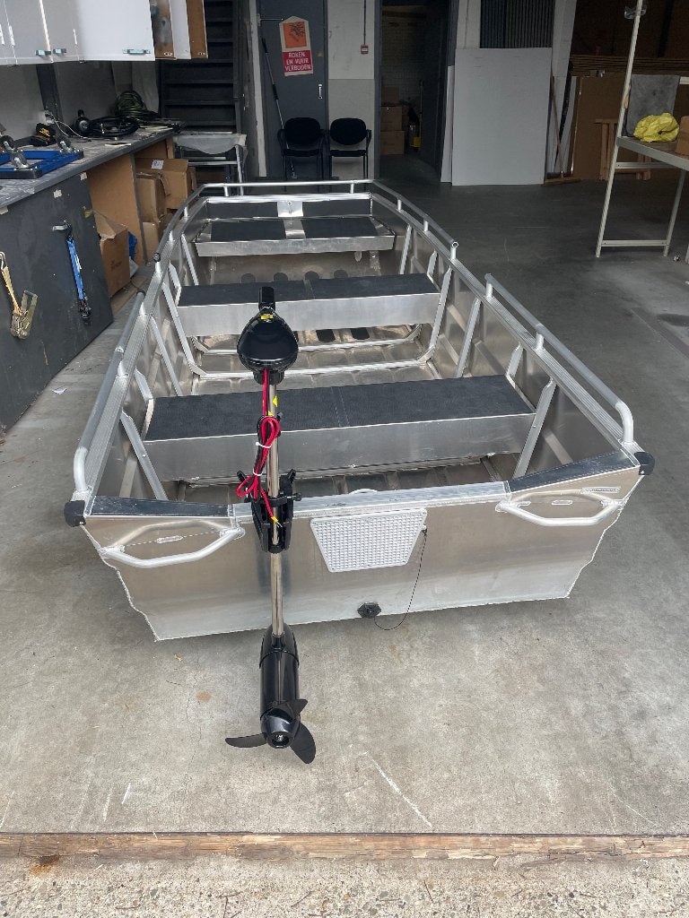 j360 aluminium platboden nieuw + electra motor 60 lbs, 4 m, Buitenboordmotor, Aluminium, Nieuw
