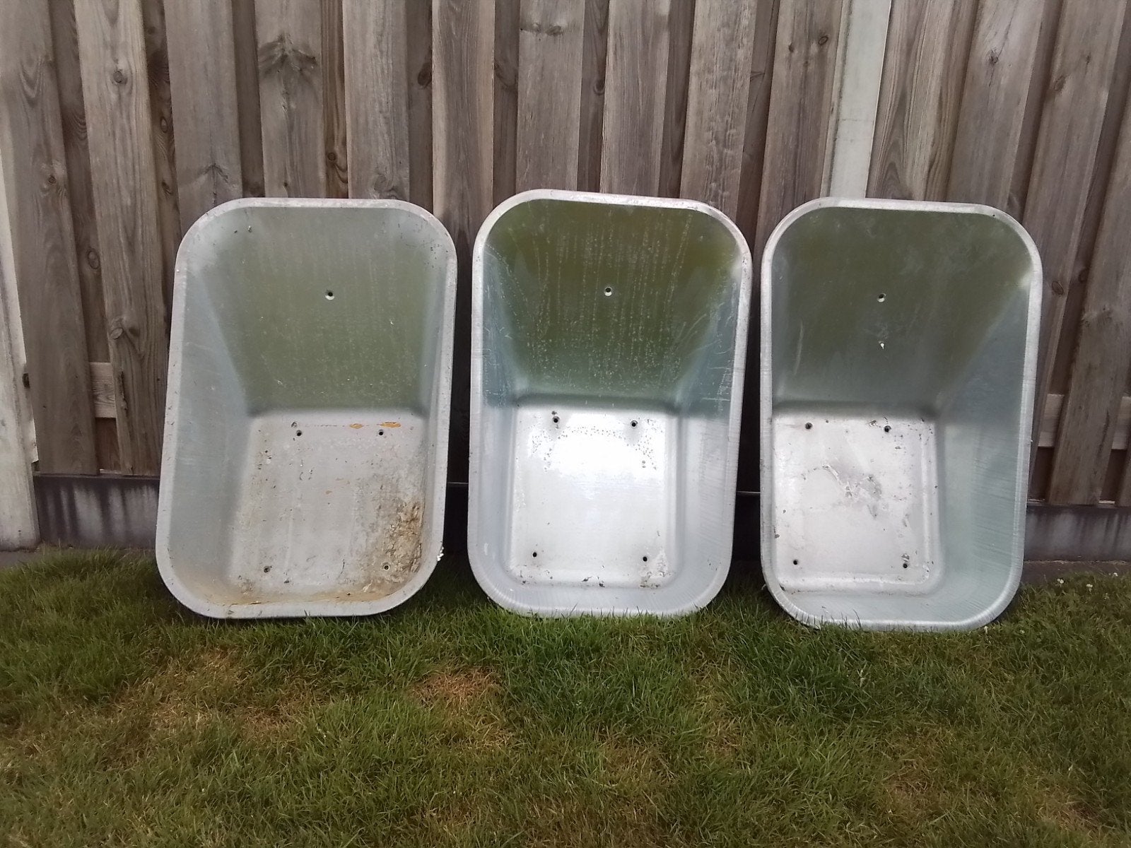 kruiwagenbakken, Tuin en Terras, Ophalen, Zo goed als nieuw, Handmatig