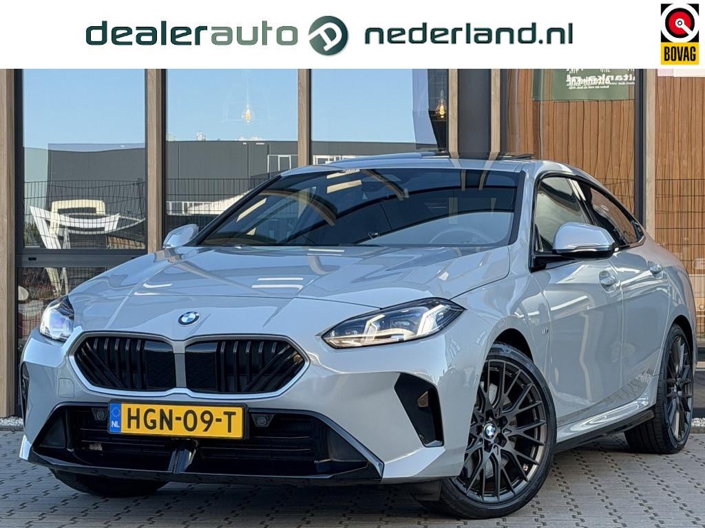 BMW 2 Serie Gran Coupé 220 AUT M-Sport | Pano | Kuipstoelen, Gebruikt, Euro 6, 157 pk, Origineel Nederlands