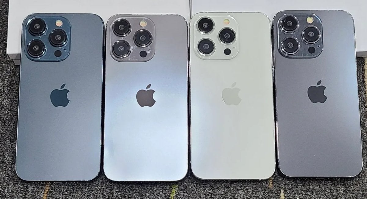 GEZOCHT: iPhone 15 16 met OUDE iOS, Telecommunicatie, 128 GB, IPhone 15, Blauw, Ophalen of Verzenden