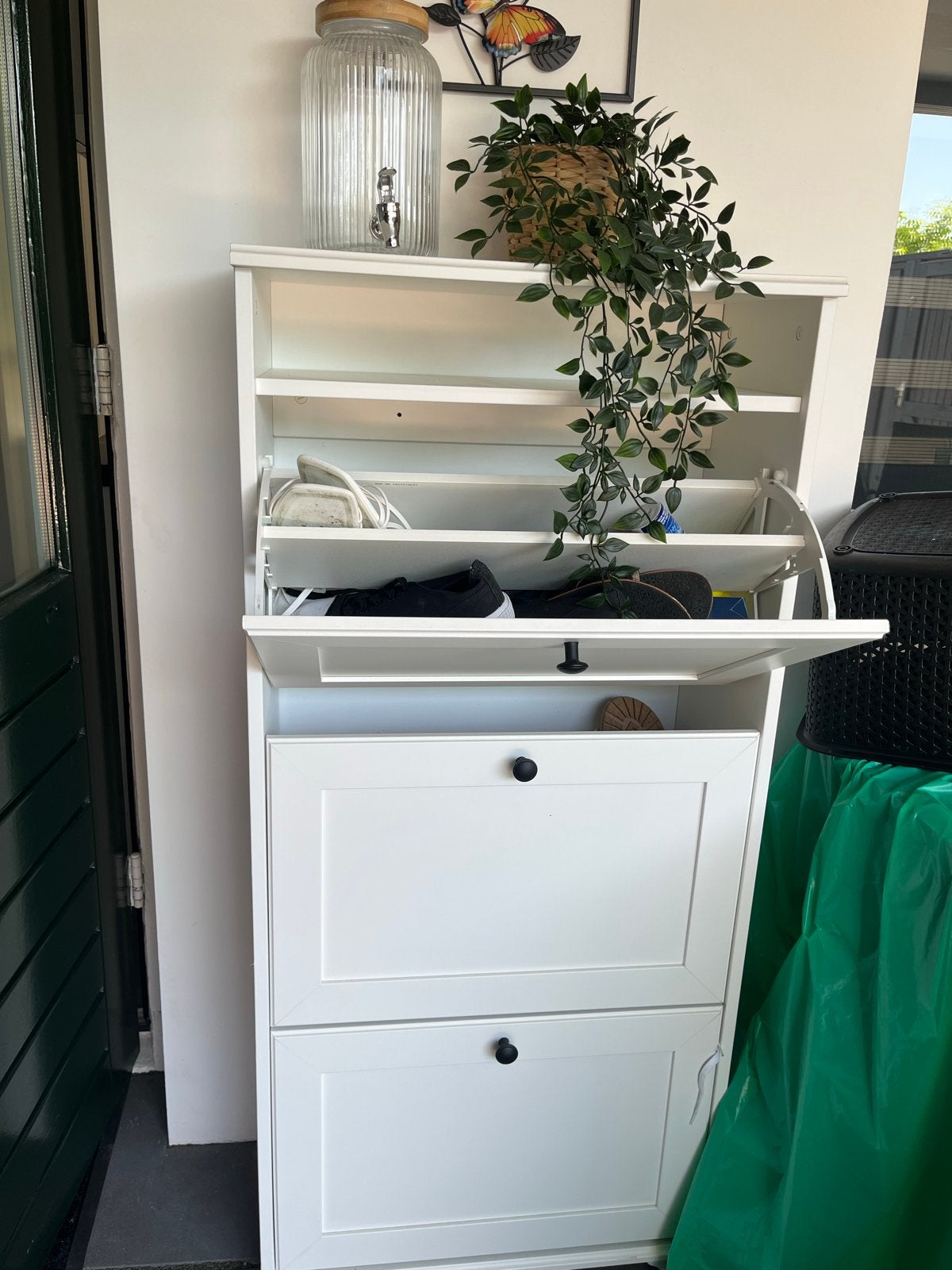 Witte schoenenkast met 3 lades - IKEA BISSA, Huis en Inrichting, Kasten | Schoenenkasten, Ophalen, Zo goed als nieuw