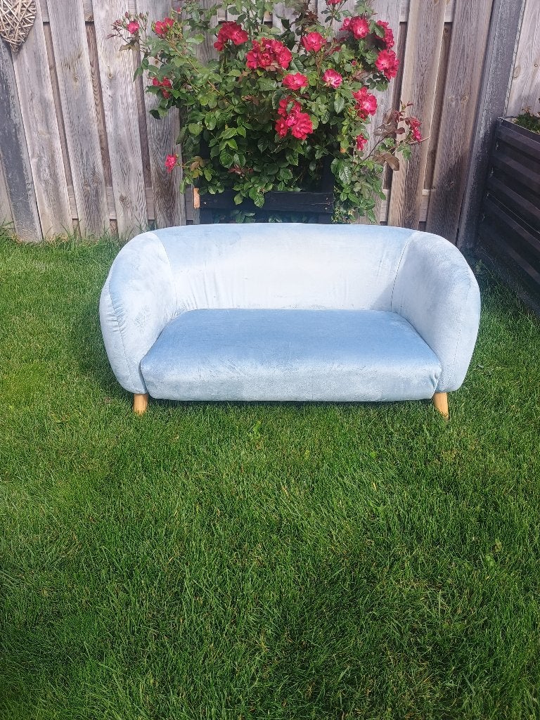Te koop zeer mooi hondenbankje, Ophalen of Verzenden, Zo goed als nieuw, Stof