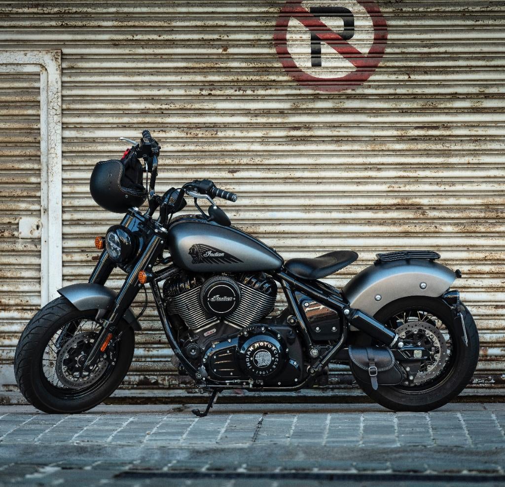 Prachtige Indian chief bobber dark horse, Motoren, Sportuitlaat, 2 cilinders, INDIAN MOTORCYCLE, 1890 cc