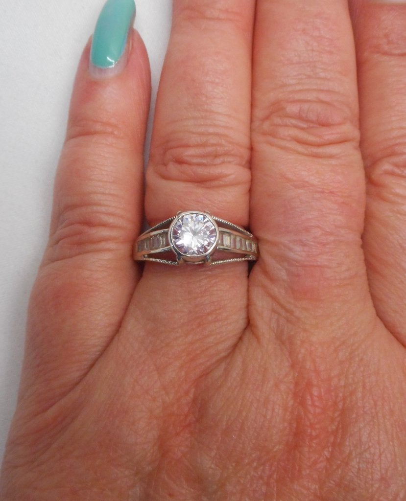 10 karaat Wit gouden ring met stenen maat 17.5 nr.178