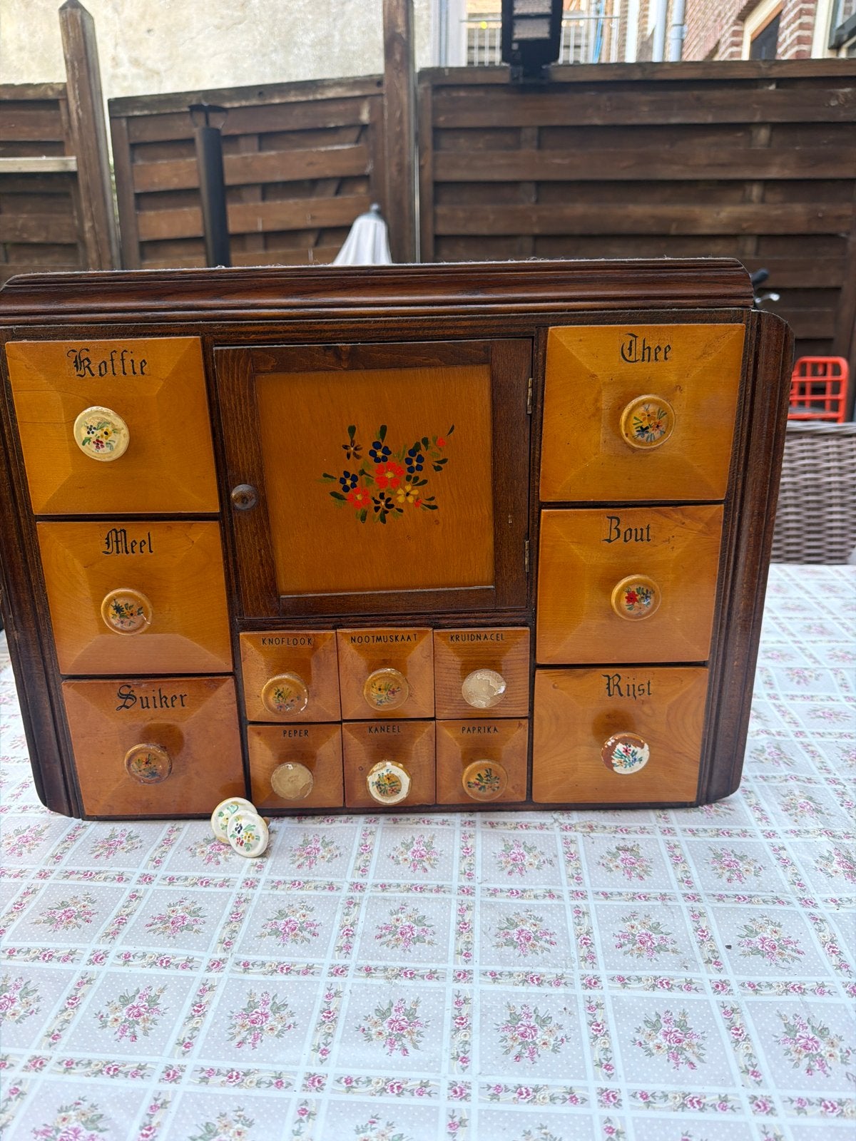 Vintage kruidenkastje met handgeschilderde lades, Ophalen of Verzenden