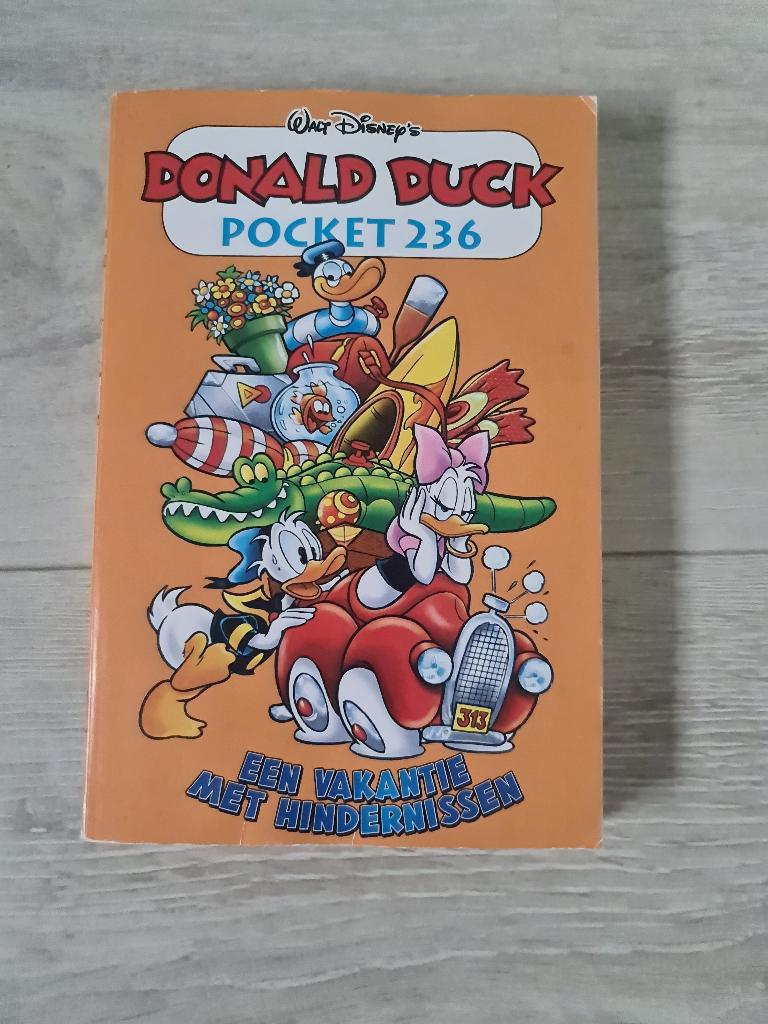 Pocket - Donald Duck - Een vakantie met hindernissen - 236, Boeken, Strips | Comics, Eén comic, Amerika, Ophalen of Verzenden